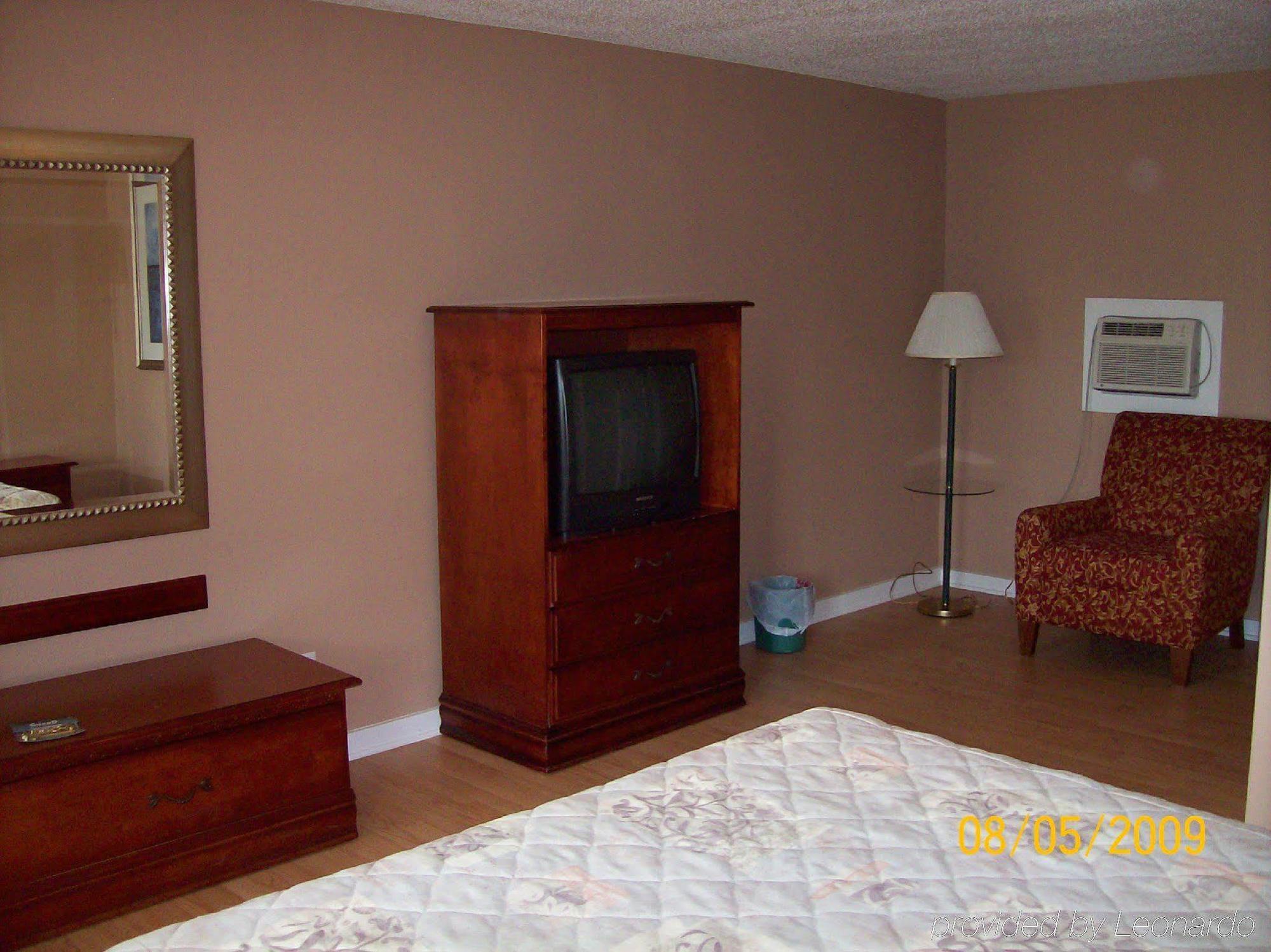 Budget Host Inn Greenup Exterior foto